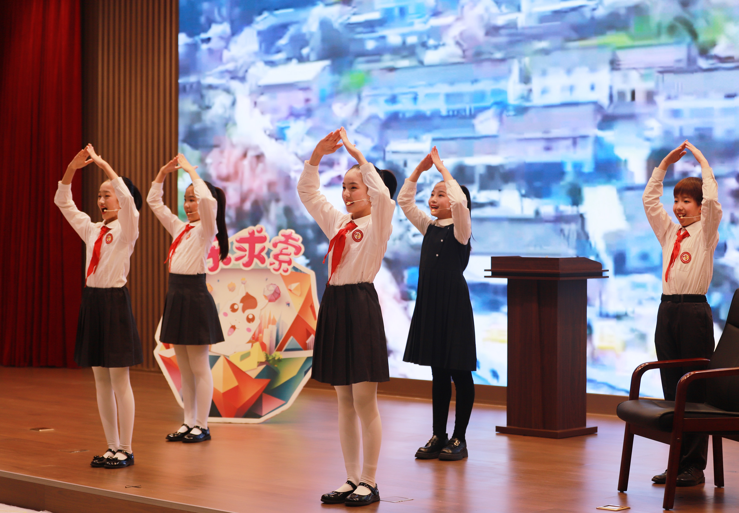 02-和平区中心小学宣讲团《天津娃--讲好天津故事 传播天津声音》.jpg